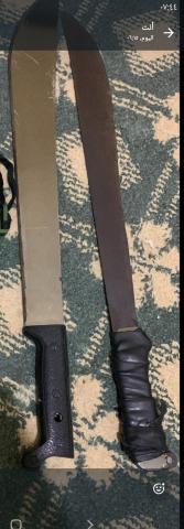  السكاكين التي  كانت بحوزته 