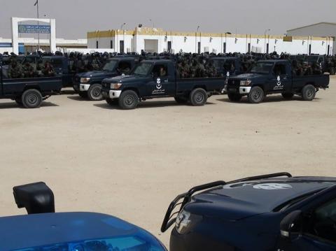 سيارات من الدرك خلال استعراض عسكري سابق