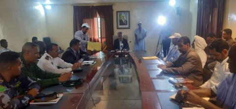 جانب من اجتماع السلطات الإدارية وبعثة وزارة التشغيل 