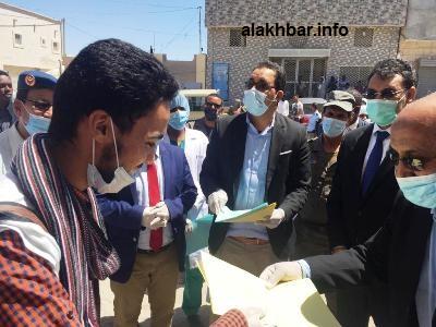 جانب من إشراف السلطات الإدارية والصحية زوال اليوم على خروج الدفعة الأخيرة من المحجوزين ( الأخبار) 