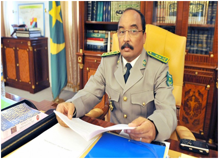 أختار الموقع نشر صورة للرئيس بزيه العسكرى تعود لعام 2008