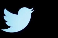 شعار تويتر في صورة من أرشيف رويترز.